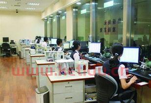 银行柜员是金融业务人员吗（银行柜员算金融业吗）