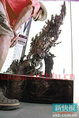 雕刻艺术海南黄花梨价格〖黄花梨古典家具怎么样 以及价格〗